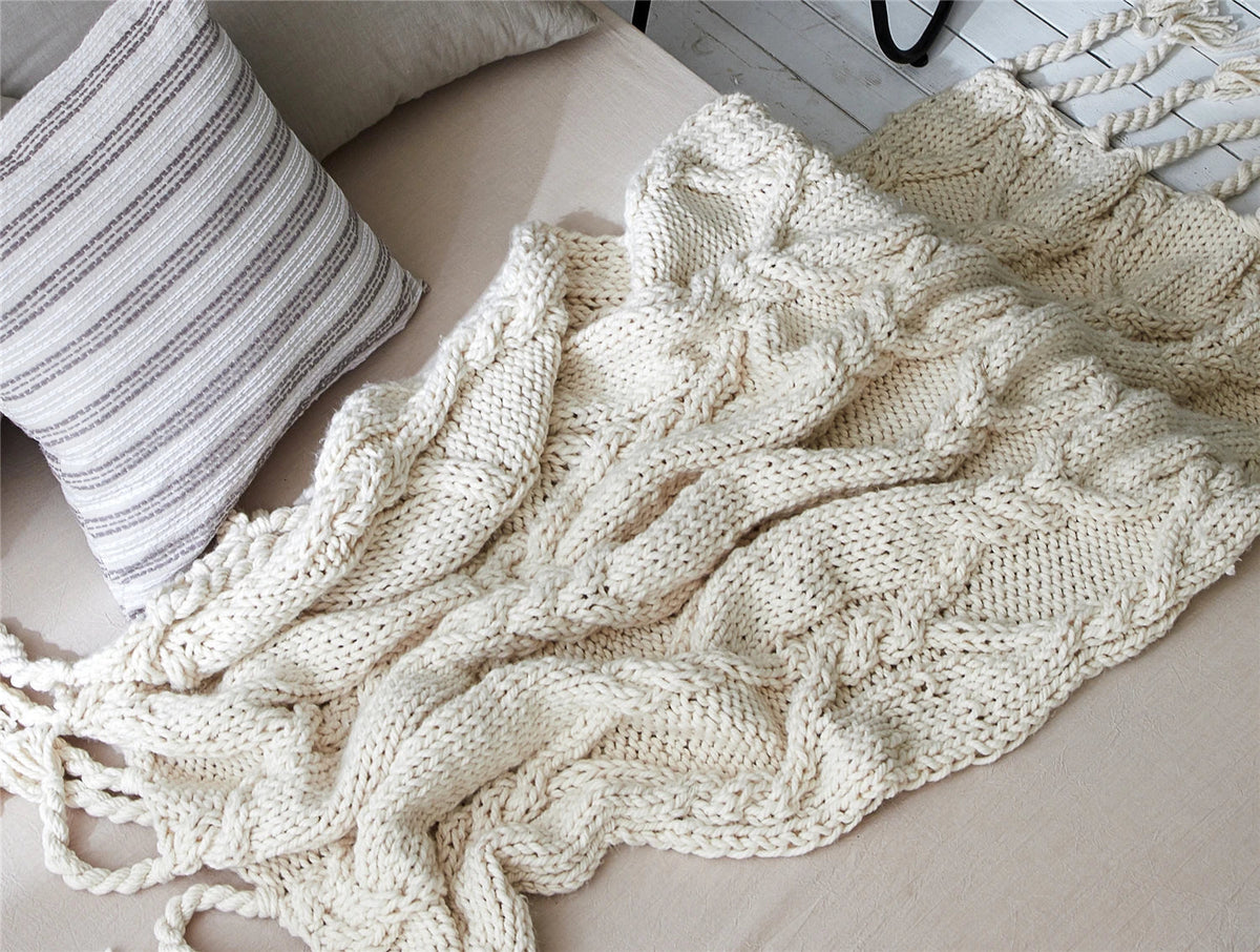 Ivory Snow Knit Tassle 100% Merino Wool Throw Blanket | Hypoallergenic - Allergy Friendly - Naturally Free