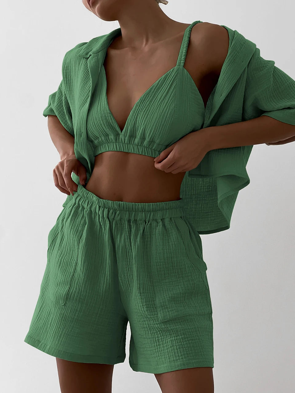 48554913136956|48554913202492|48554913300796